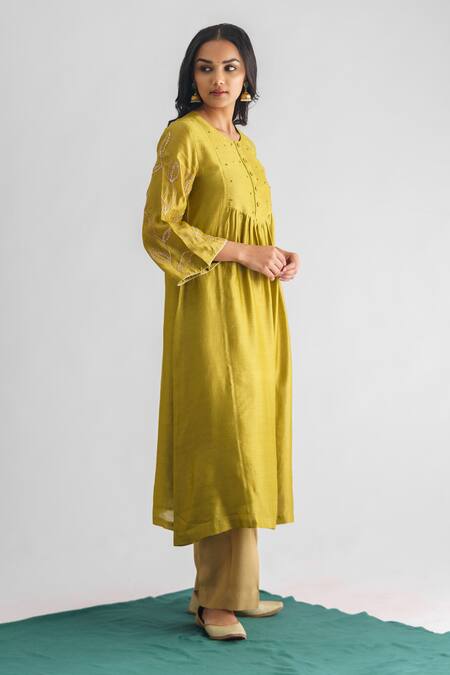 Buy Mushio Green Tissue Sequins, Embroidery Round Malini Floral Threadwork Sleeve Kurta Online at Aza Fashions Buy_Mushio_Green Tissue Sequins, Embroidery Round Malini Floral Threadwork Sleeve Kurta _Online_at_Aza_Fashions