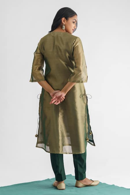Shop Mushio Green Tissue Beads Keyhole Neck Abhilasha Embellished Kurta at Aza Fashions Shop_Mushio_Green Tissue Beads Keyhole Neck Abhilasha Embellished Kurta _at_Aza_Fashions