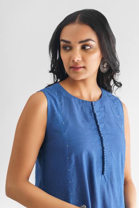Buy Mushio Blue Chanderi Silk Beads Round Neck Lavanya Straight Kurta Online at Aza Fashions Buy_Mushio_Blue Chanderi Silk Beads Round Neck Lavanya Straight Kurta _Online_at_Aza_Fashions