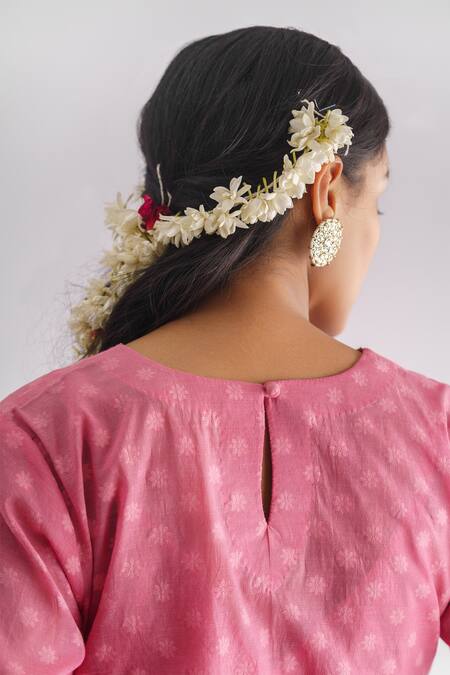 Mushio Pink Sequins, Beads V-neck Madhurima Woven Floral Kurta at Aza Fashions Mushio_Pink Sequins, Beads V-neck Madhurima Woven Floral Kurta _at_Aza_Fashions