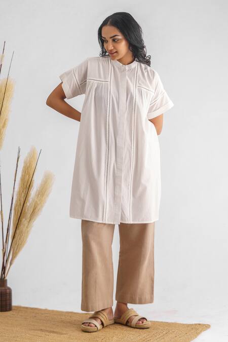 Mushio White Georgette Lace Mandarin Collar Abhilasha Insert Tunic Online at Aza Fashions Mushio_White Georgette Lace Mandarin Collar Abhilasha Insert Tunic _Online_at_Aza_Fashions