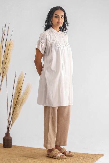 Buy Mushio White Georgette Lace Mandarin Collar Abhilasha Insert Tunic Online at Aza Fashions Buy_Mushio_White Georgette Lace Mandarin Collar Abhilasha Insert Tunic _Online_at_Aza_Fashions