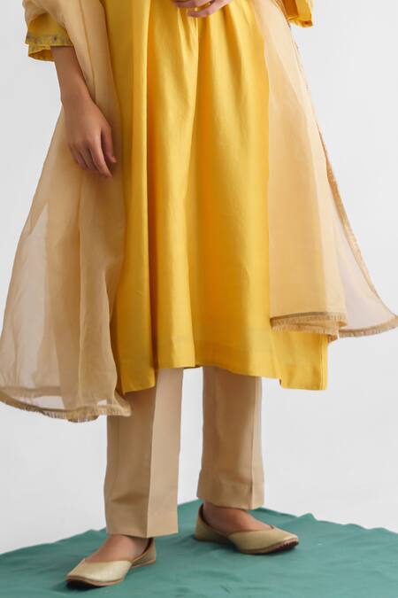Buy Mushio Yellow Chanderi Silk, Silk, Organza, Utsav Thread Yoke Embroidered Kurta Set Online at Aza Fashions Buy_Mushio_Yellow Chanderi Silk, Silk, Organza, Utsav Thread Yoke Embroidered Kurta Set _Online_at_Aza_Fashions