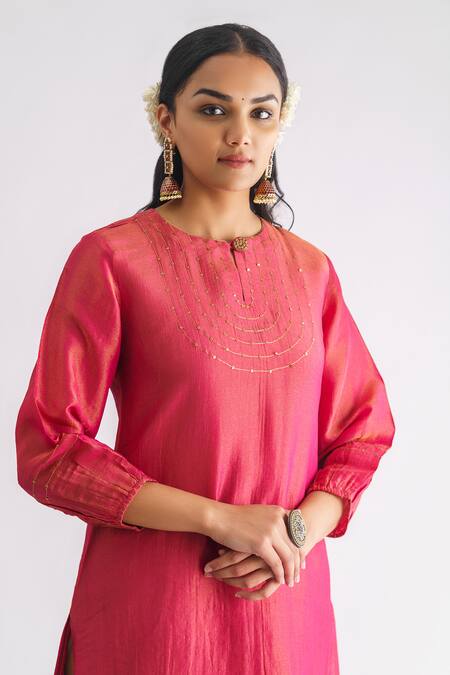 Mushio Pink Cotton Embroidery Keyhole Neck Gulab Thread Kurta Set at Aza Fashions Mushio_Pink Cotton Embroidery Keyhole Neck Gulab Thread Kurta Set _at_Aza_Fashions