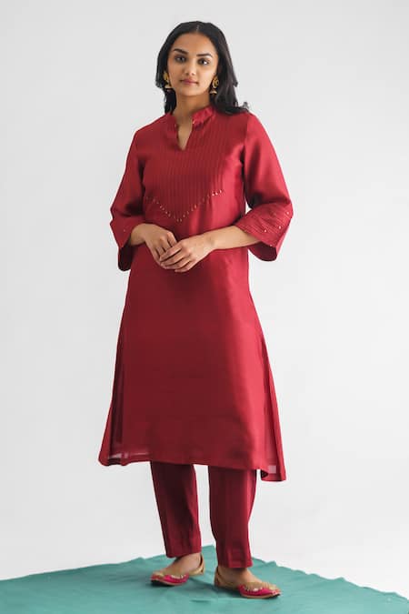 Mushio Maroon Chanderi , Satin, , Sindoori Thread Kurta And Pant Set Online at Aza Fashions Mushio_Maroon Chanderi , Satin, , Sindoori Thread Kurta And Pant Set _Online_at_Aza_Fashions