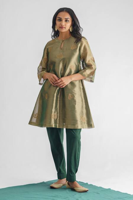 Mushio Green Chanderi , Cotton, Embroidery Gul Floral Kurta And Pant Set Online at Aza Fashions Mushio_Green Chanderi , Cotton, Embroidery Gul Floral Kurta And Pant Set _Online_at_Aza_Fashions