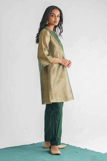 Buy Mushio Green Chanderi , Cotton, Embroidery Gul Floral Kurta And Pant Set Online at Aza Fashions Buy_Mushio_Green Chanderi , Cotton, Embroidery Gul Floral Kurta And Pant Set _Online_at_Aza_Fashions
