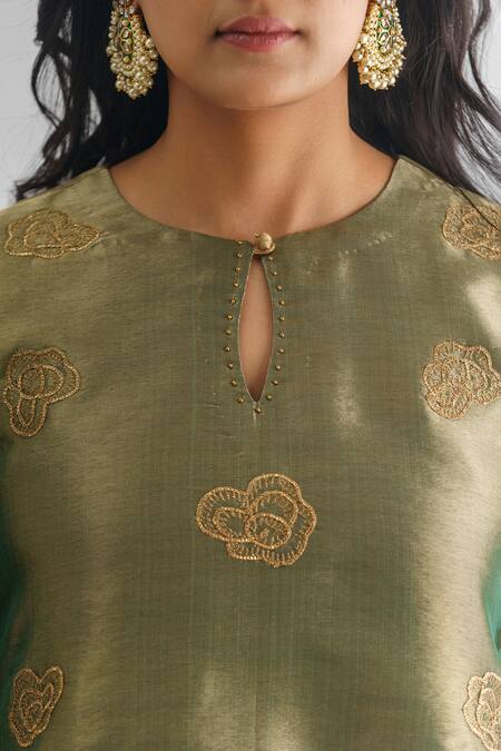 Shop Mushio Green Chanderi , Cotton, Embroidery Gul Floral Kurta And Pant Set Online at Aza Fashions Shop_Mushio_Green Chanderi , Cotton, Embroidery Gul Floral Kurta And Pant Set _Online_at_Aza_Fashions