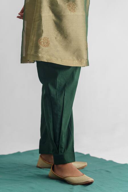 Mushio Green Chanderi , Cotton, Embroidery Gul Floral Kurta And Pant Set at Aza Fashions Mushio_Green Chanderi , Cotton, Embroidery Gul Floral Kurta And Pant Set _at_Aza_Fashions