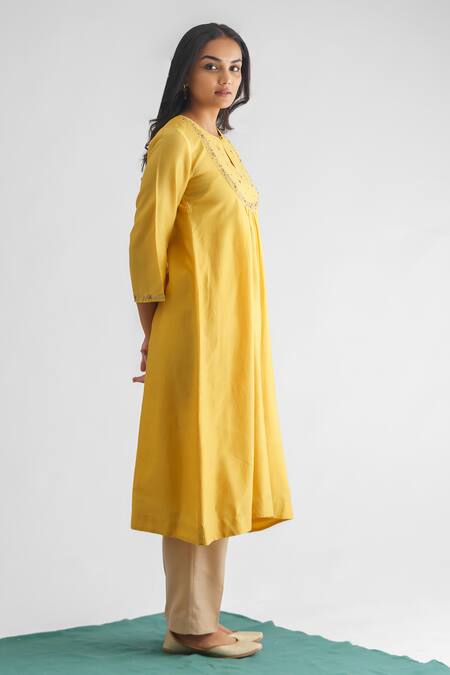 Shop Mushio Yellow Chanderi Silk, Silk, Brocade Utsav Floral Embroidered Kurta And Pant Set Online at Aza Fashions Shop_Mushio_Yellow Chanderi Silk, Silk, Brocade Utsav Floral Embroidered Kurta And Pant Set _Online_at_Aza_Fashions