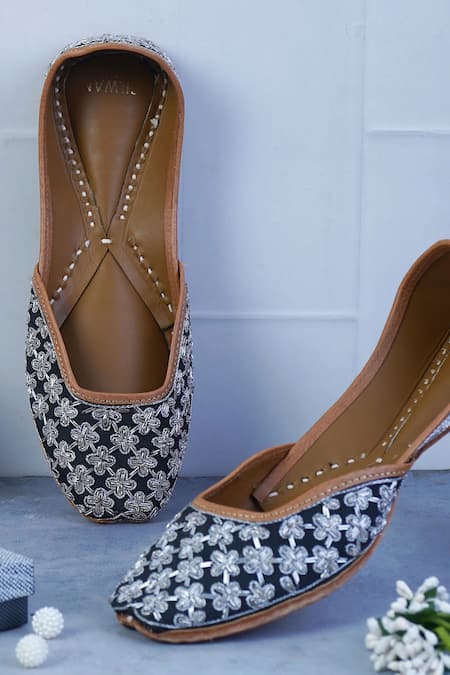 Cilwana Studio Floral & Cutdana Embroidered Juttis 