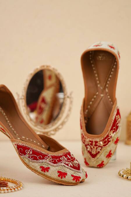 Cilwana Studio_Beige Beads Cutdana And Dabka Embroidered Juttis _Online_at_Aza_Fashions