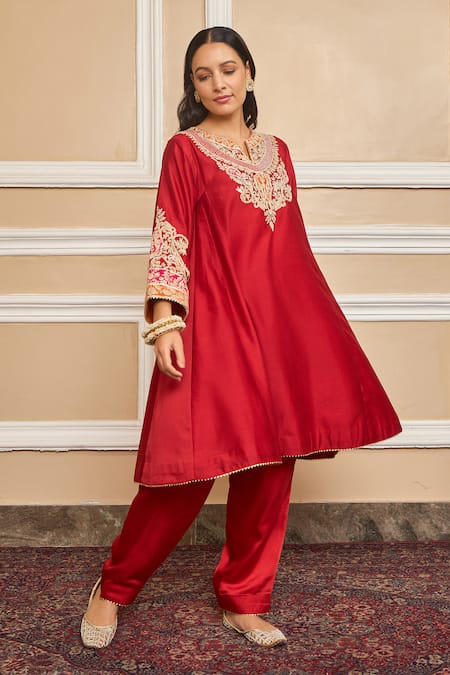 Sheetal Batra Red Choga Silk Chanderi Embroidery Kashmiri Mehrish Applique And Salwar Set