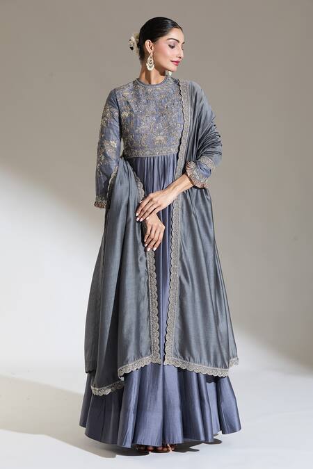 Buy_Jayanti Reddy_Grey Embroidered Scalloped Bordered Dupatta _Online_at_Aza_Fashions