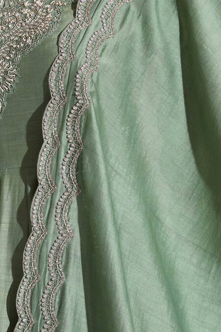 Buy_Jayanti Reddy_Green Embroidery Double Scalloped Border Dupatta_Online_at_Aza_Fashions