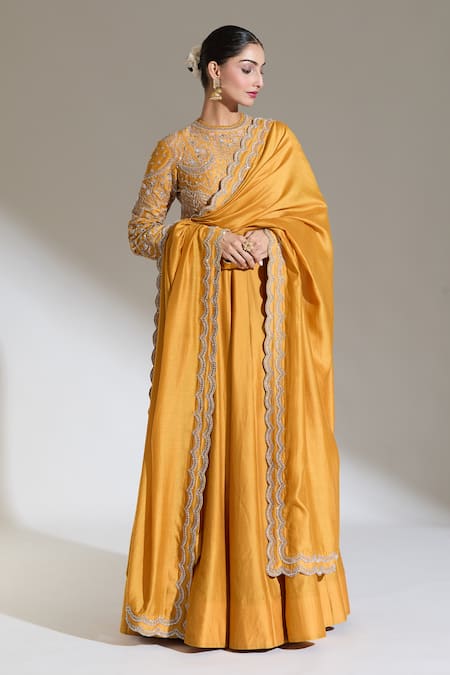 Jayanti Reddy Double Scalloped Border Chanderi Dupatta