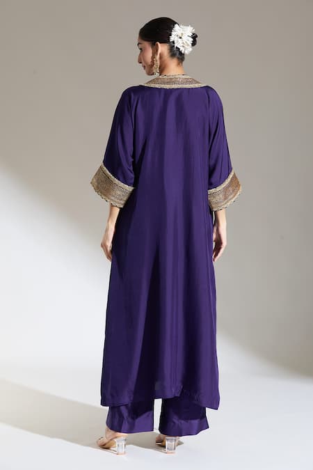 Shop_Jayanti Reddy_Purple Embroidery, Lace V-neck Kiran Border Kaftan Kurta _at_Aza_Fashions