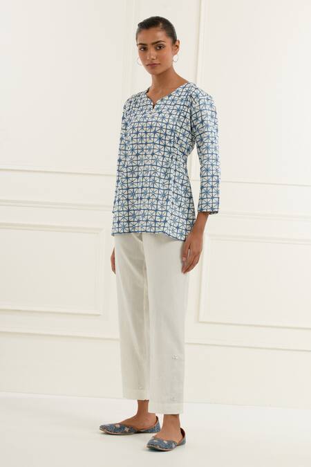 Buy_Kamaltaas_Blue Linen Satin Print Block Leaf Neck Starlet Blossom Top With Pant 
