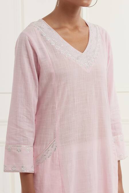 Shop Kamaltaas Pink Cotton Embroidery V-neck Floral Pittan Kurta Pant Set Online at Aza Fashions Shop_Kamaltaas_Pink Cotton Embroidery V-neck Floral Pittan Kurta Pant Set _Online_at_Aza_Fashions