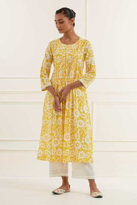 Buy_Kamaltaas_Yellow Cotton Embroidery, Piping Blossom Print Pintucked Yoke Kurta With Pant _Online_at_Aza_Fashions