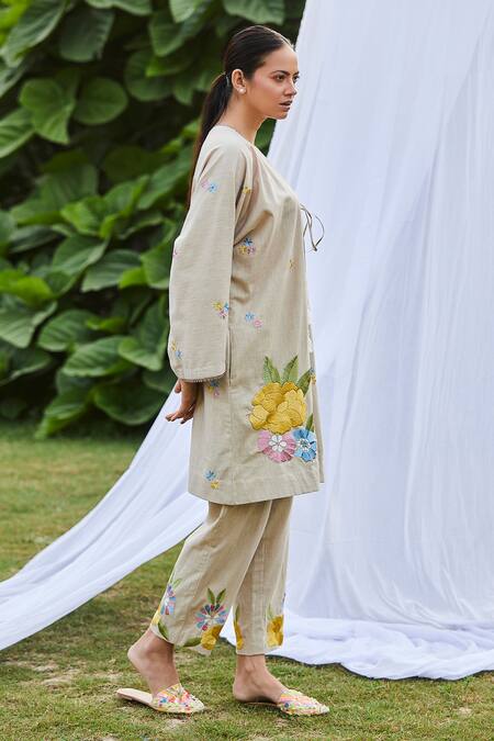 Buy BO Tree Beige Cotton Slub Embroidered Floral Motif V Meadow Dream Kaftan And Pant Set Buy_BO Tree_Beige Cotton Slub Embroidered Floral Motif V Meadow Dream Kaftan And Pant Set