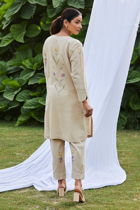 Shop BO Tree Beige Handloom Cotton Embroidery Opulent Oasis Floral Motif Kurta And Pant Set at Aza Fashions Shop_BO Tree_Beige Handloom Cotton Embroidery Opulent Oasis Floral Motif Kurta And Pant Set _at_Aza_Fashions