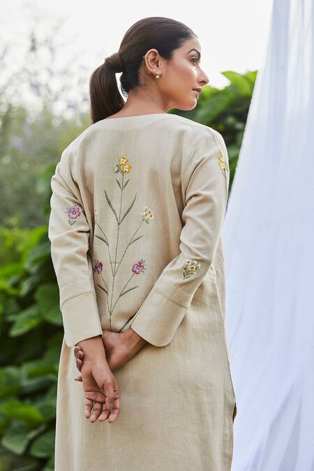 Buy BO Tree Beige Handloom Cotton Embroidery Opulent Oasis Floral Motif Kurta And Pant Set Online at Aza Fashions Buy_BO Tree_Beige Handloom Cotton Embroidery Opulent Oasis Floral Motif Kurta And Pant Set _Online_at_Aza_Fashions