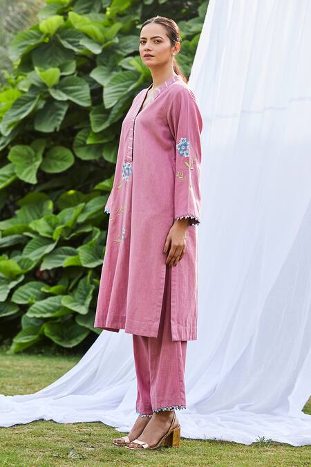 Shop BO Tree Pink Cotton Embroidery Round Neck Rose Radiance Floral Kurta And Pant Set Shop_BO Tree_Pink Cotton Embroidery Round Neck Rose Radiance Floral Kurta And Pant Set