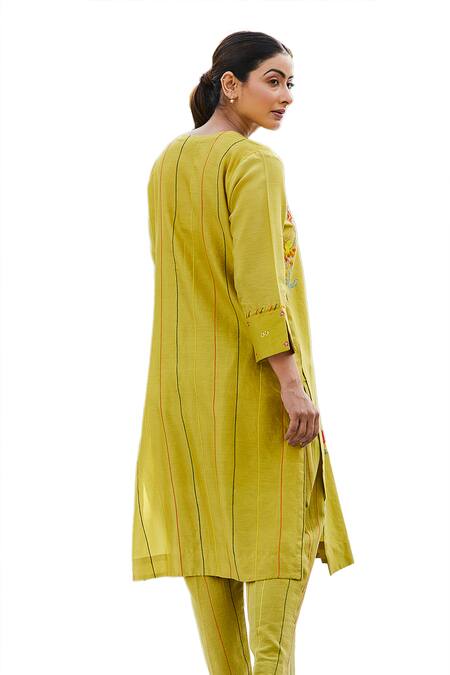 Buy BO Tree Green Chanderi Embroidery Round Neck Botanical Bliss Kurta And Pant Set Online at Aza Fashions Buy_BO Tree_Green Chanderi Embroidery Round Neck Botanical Bliss Kurta And Pant Set _Online_at_Aza_Fashions