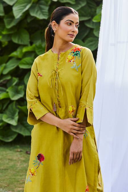 Shop BO Tree Green Chanderi Embroidery Round Neck Botanical Bliss Kurta And Pant Set Online at Aza Fashions Shop_BO Tree_Green Chanderi Embroidery Round Neck Botanical Bliss Kurta And Pant Set _Online_at_Aza_Fashions