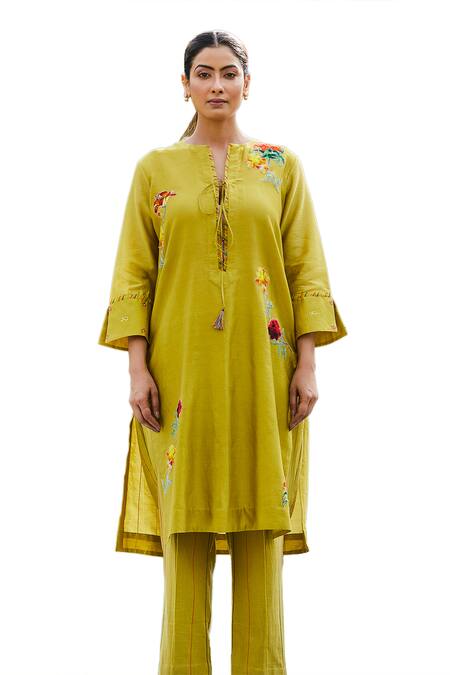 Buy BO Tree Green Chanderi Embroidery Round Neck Botanical Bliss Kurta And Pant Set Buy_BO Tree_Green Chanderi Embroidery Round Neck Botanical Bliss Kurta And Pant Set