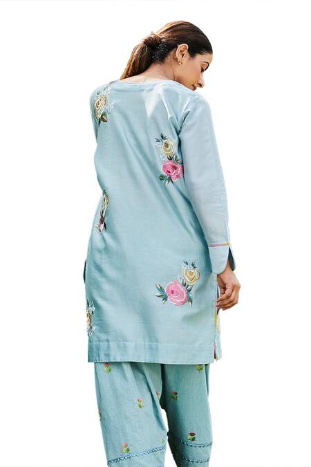 BO Tree Blue Chanderi Embroidery V-neck Serence Floral Kurta And Salwar Set Online at Aza Fashions BO Tree_Blue Chanderi Embroidery V-neck Serence Floral Kurta And Salwar Set _Online_at_Aza_Fashions