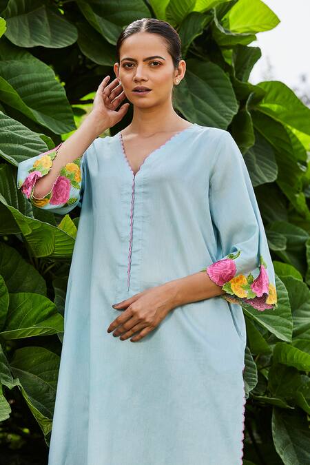 Buy BO Tree Blue Chanderi Embroidery Split V-neck Sky Serenity Kurta And Salwar Set Online at Aza Fashions Buy_BO Tree_Blue Chanderi Embroidery Split V-neck Sky Serenity Kurta And Salwar Set _Online_at_Aza_Fashions