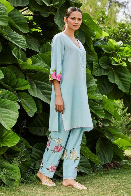 Buy BO Tree Blue Chanderi Embroidery Split V-neck Sky Serenity Kurta And Salwar Set Buy_BO Tree_Blue Chanderi Embroidery Split V-neck Sky Serenity Kurta And Salwar Set