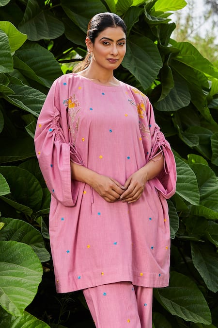 Buy BO Tree Pink Cotton Slub Embroidered Floral Motif Round Kaftan And Pant Set Online at Aza Fashions Buy_BO Tree_Pink Cotton Slub Embroidered Floral Motif Round Kaftan And Pant Set _Online_at_Aza_Fashions