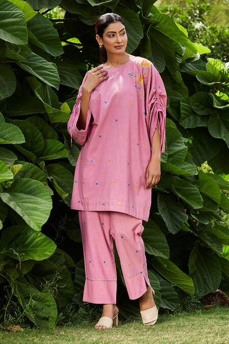 Buy BO Tree Pink Cotton Slub Embroidered Floral Motif Round Kaftan And Pant Set Buy_BO Tree_Pink Cotton Slub Embroidered Floral Motif Round Kaftan And Pant Set