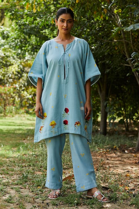 Bo tree Floral Serene Embroidered Kurta & Pant Set 