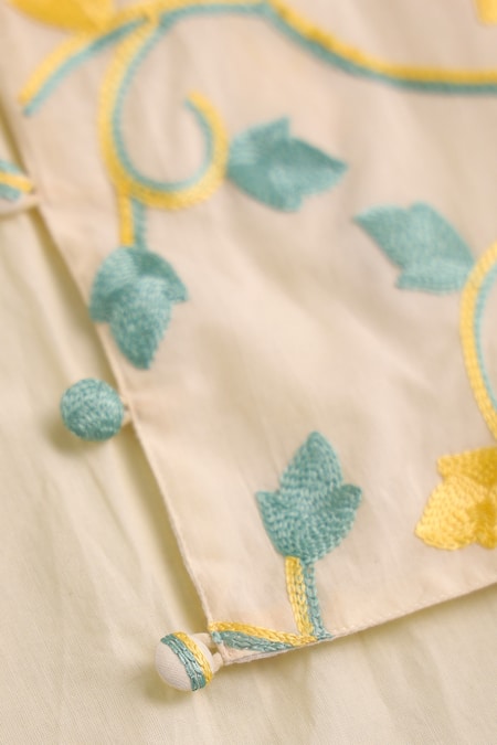 Shop_Cute Couture_Beige Cotton Embroidered Thread Leaf Vine Kurta And Pant Set 