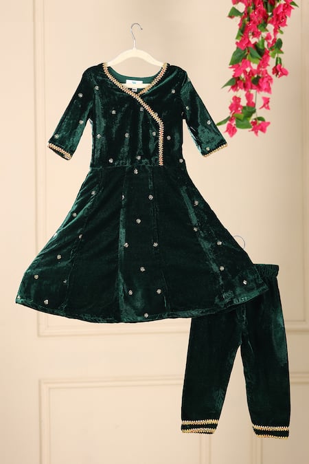 CUTE COUTURE Green Velvet Embroidered Sequin Anarkali And Pant Set 