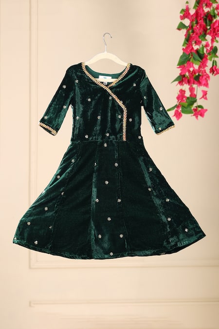 Buy_Cute Couture_Green Velvet Sequins, Gota Patti Embroidered Anarkali And Pant Set _Online_at_Aza_Fashions