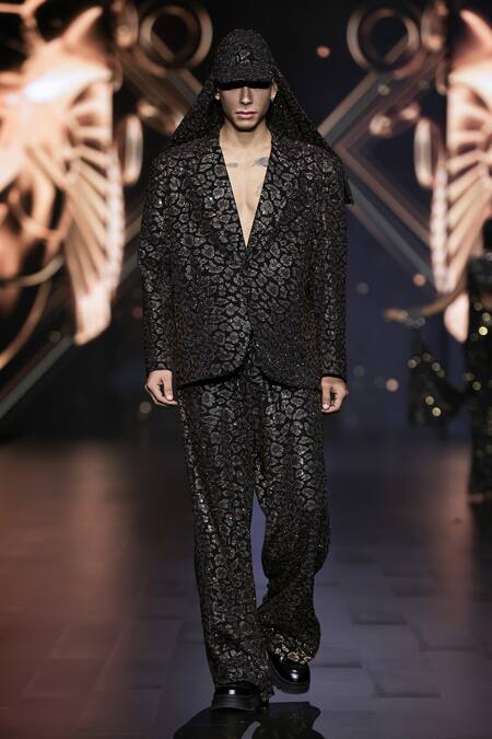 Itrh Black Crepe Crystals, Embroidery Boxy Chic Embellished Jacket With Pant Online at Aza Fashions Itrh_Black Crepe Crystals, Embroidery Boxy Chic Embellished Jacket With Pant _Online_at_Aza_Fashions