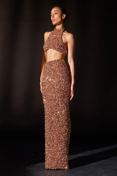 Shop Itrh Peach Net Embellished Crystal Band Collar Gilded Luxor Crop Top With Skirt at Aza Fashions Shop_Itrh_Peach Net Embellished Crystal Band Collar Gilded Luxor Crop Top With Skirt _at_Aza_Fashions