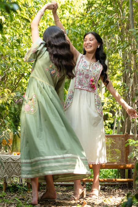 Summer By Priyanka Gupta_Ivory Cotton, Lurex Embroidery, Mirrors Round Neck Magic And Brocade Midi Dress_at_Aza_Fashions