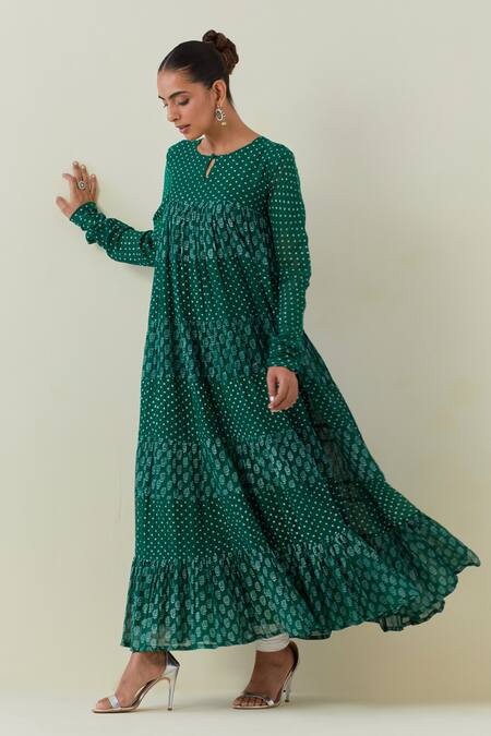 Buy_Ikshita Choudhary_Green Chanderi, Cotton Embroidery Tiered Floral Print Anarkali Churidar Set_Online_at_Aza_Fashions