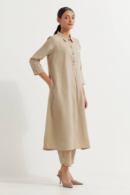 Buy_The Indian Cause_Beige Cotton Collared Victoria Plain Kurta With Pant 