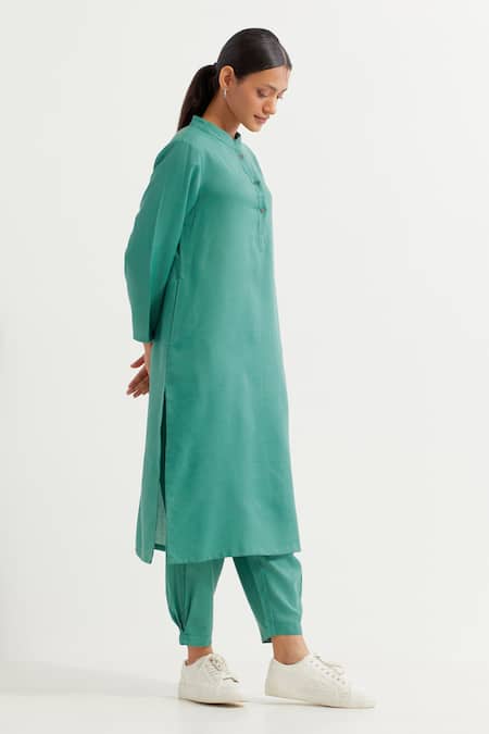 The Indian Cause_Green Cotton Mandarin Collar Boyfriend Plain Kurta With Pant_at_Aza_Fashions