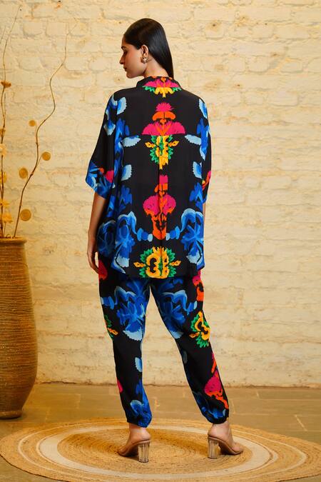 Shop Sajeda A Lehry Black Silk Crepe Digital Printed Floral Collared Athena Hand Shirt With Pant at Aza Fashions Shop_Sajeda A Lehry_Black Silk Crepe Digital Printed Floral Collared Athena Hand Shirt With Pant_at_Aza_Fashions