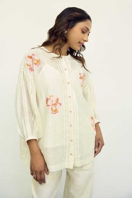 Buy Ayaka Off White Mul Chanderi Hand Embroidery Floral Top Round Sheer Online at Aza Fashions Buy_Ayaka_Off White Mul Chanderi Hand Embroidery Floral Top Round Sheer _Online_at_Aza_Fashions