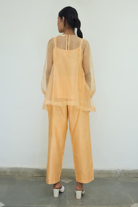 Shop Ayaka Peach Silk Organza Hand Embroidery Flower Top Round Sheer at Aza Fashions Shop_Ayaka_Peach Silk Organza Hand Embroidery Flower Top Round Sheer _at_Aza_Fashions