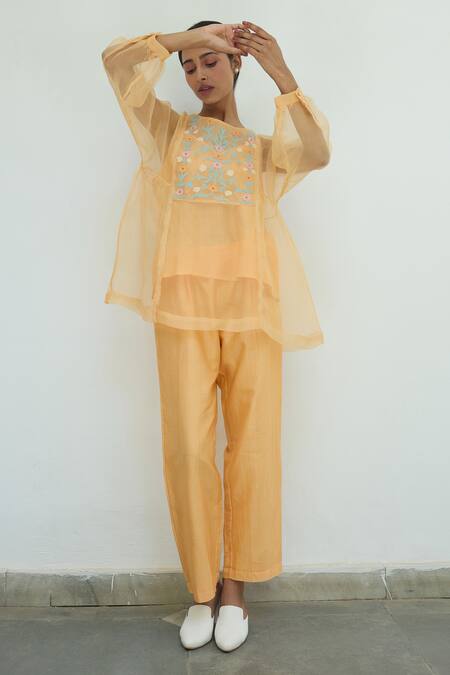 Ayaka Peach Silk Organza Hand Embroidery Flower Top Round Sheer Online at Aza Fashions Ayaka_Peach Silk Organza Hand Embroidery Flower Top Round Sheer _Online_at_Aza_Fashions